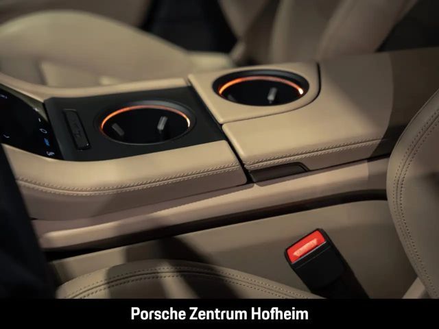 Porsche Taycan 4 Cross Turismo