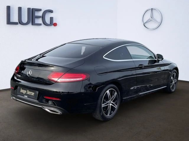 Mercedes-Benz C 200 AMG Line Coupé