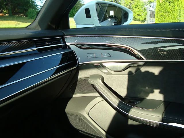 Audi S8 60 TFSI Hybride Quattro