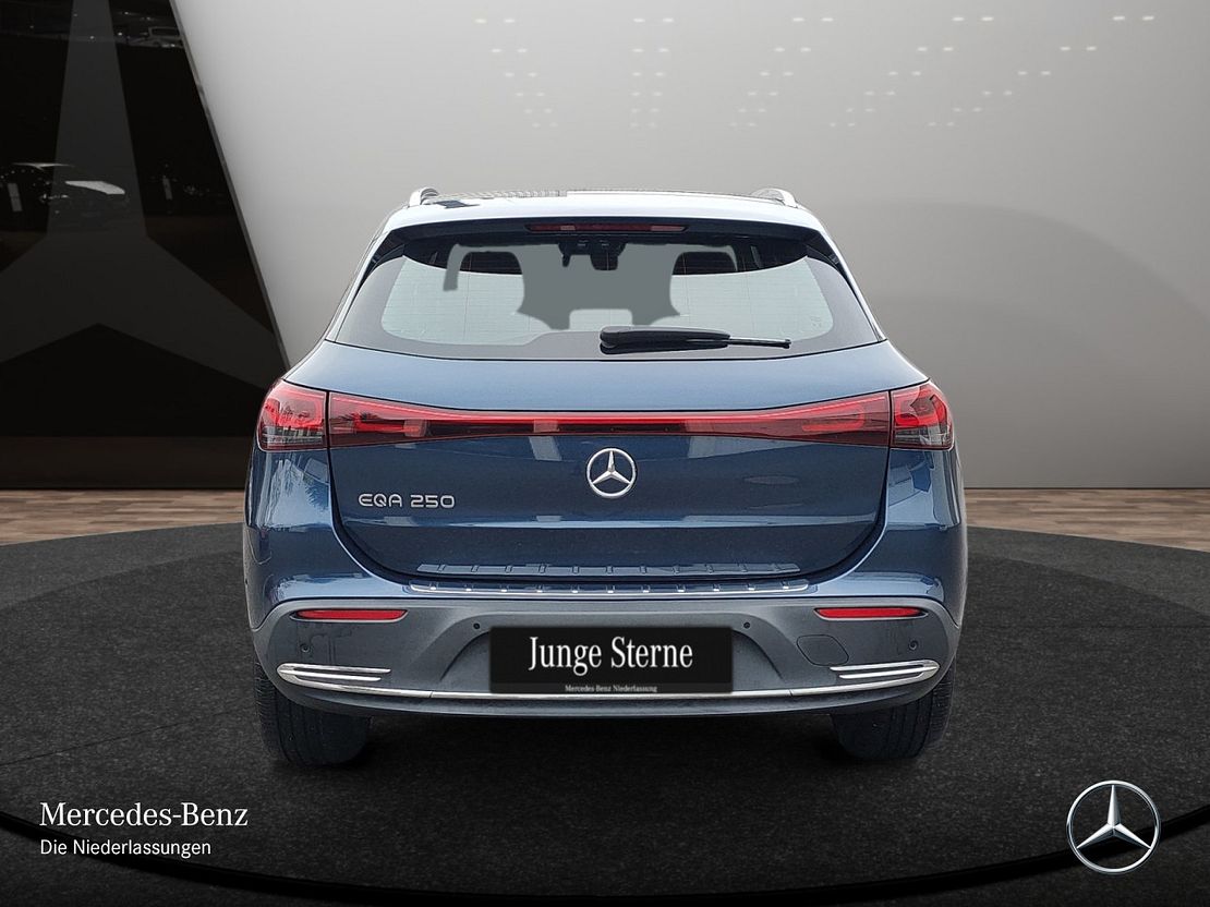 Mercedes-Benz EQA 250