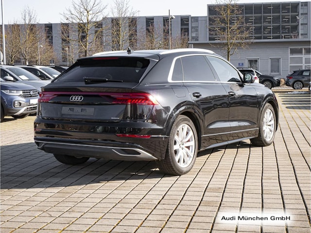Audi Q8 55 TFSI Hybride Quattro