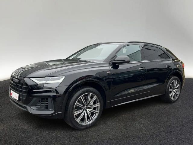 Audi Q8 55 TFSI Hybride Quattro S-Line