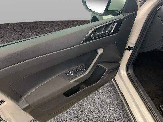 Volkswagen Taigo 1.0 TSI DSG Life