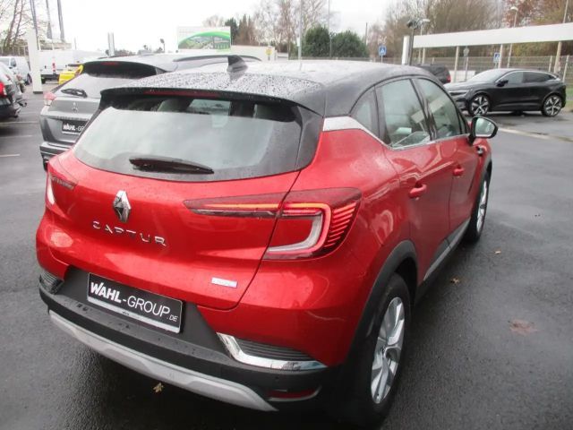 Renault Captur E-Tech Intens