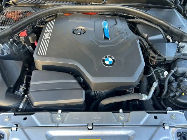 BMW 330 330e Sedan xDrive