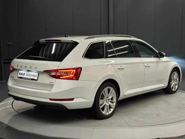 Skoda Superb 4x4 Ambition Combi