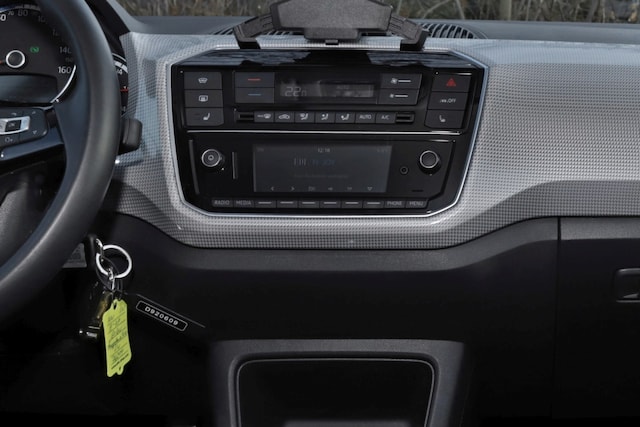 Volkswagen e-up! Style