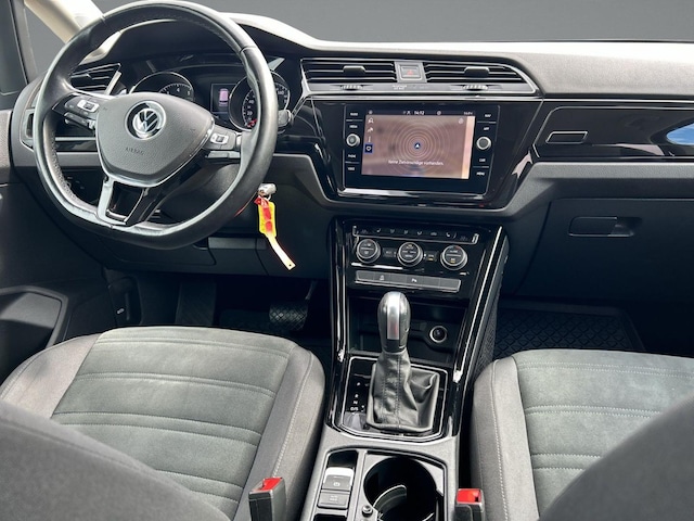 Volkswagen Touran 1.5 TSI DSG Highline