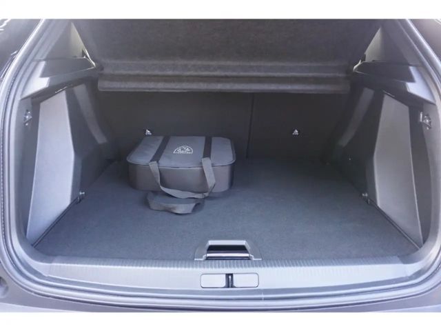 Peugeot E-2008 Allure Pack