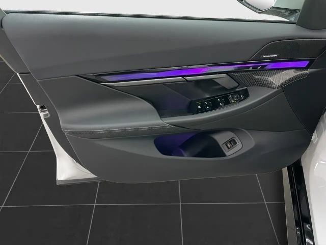 BMW 520 520d M-Sport Sedan