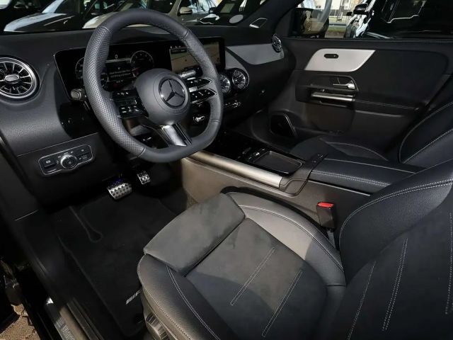 Mercedes-Benz GLA 220 4MATIC AMG Line