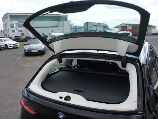 BMW 320 320e Advantage pakket xDrive