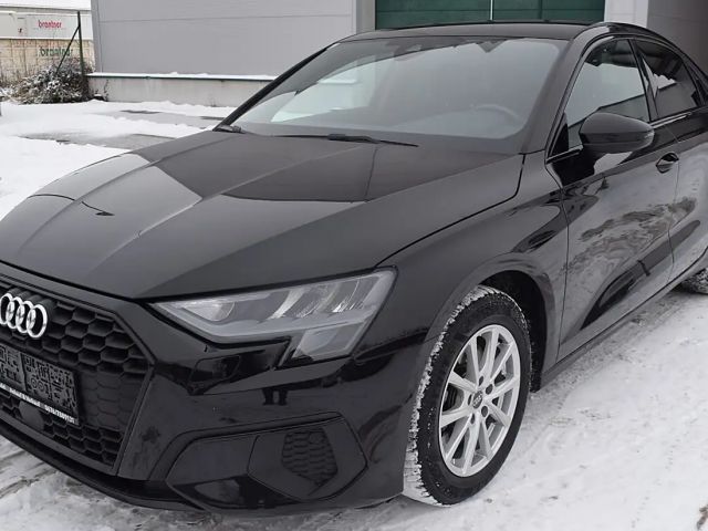 Audi A3 30 TFSI S-Tronic Sedan