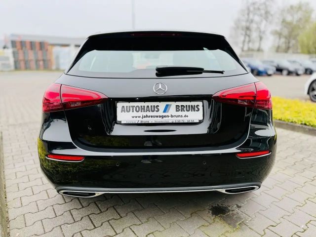 Mercedes-Benz A 180 Progressive