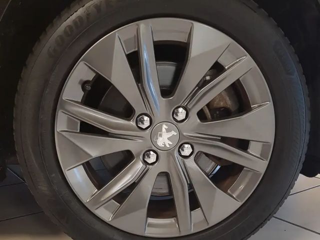 Peugeot E-208 Active Pack