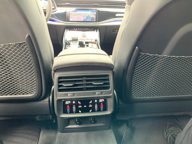 Audi RS Q8 Performance