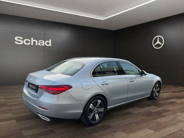 Mercedes-Benz C 180 Sedan