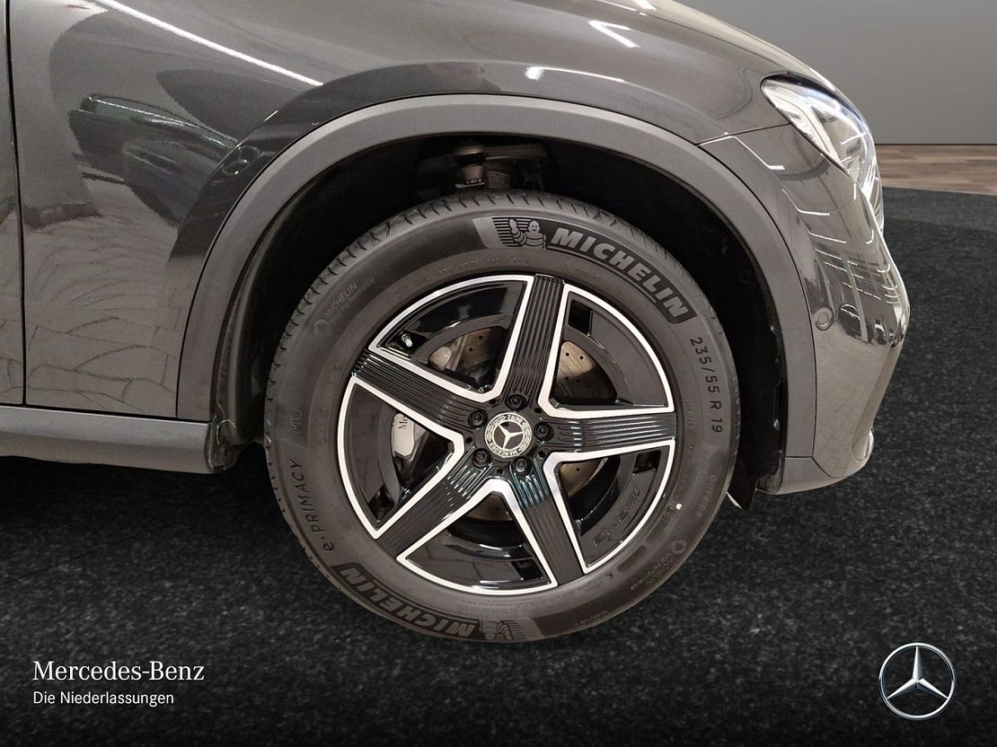 Mercedes-Benz GLC 300 4MATIC AMG Line GLC 300 d