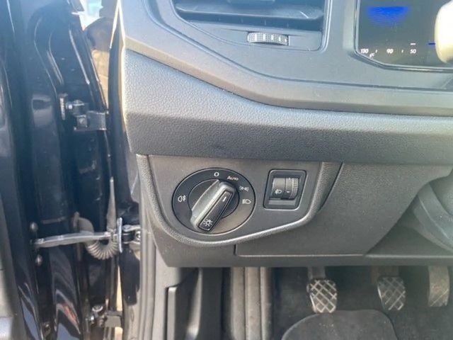 Volkswagen Taigo 1,0 TSI LED KLIMA PDC SHZ BLUETOOTH DAB