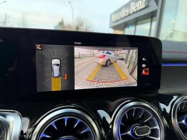 Mercedes-Benz EQB 300 4MATIC AMG Line