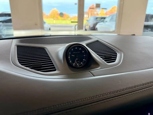 Porsche Cayenne E-Hybrid Turbo