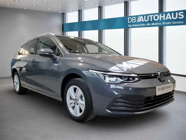 Volkswagen Golf 1.5 eTSI DSG Life