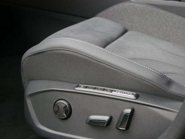 Volkswagen Golf 2.0 TDI DSG Style