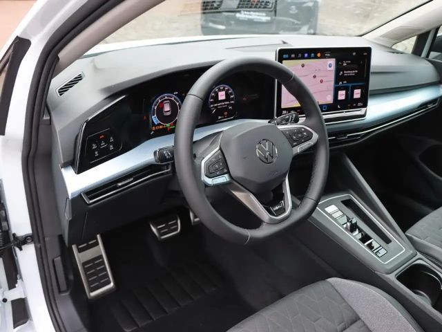 Volkswagen Golf 1.5 eTSI DSG Golf VIII