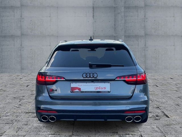 Audi S4 Avant Quattro