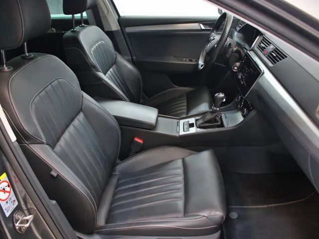 Skoda Superb 2.0 TDI Ambition Combi