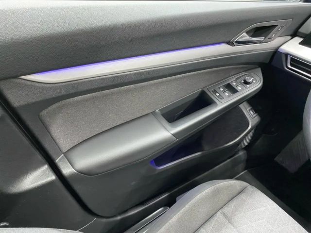 Volkswagen Golf 1.5 eTSI DSG Variant
