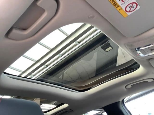 Mercedes-Benz EQB 300 4MATIC AMG Line