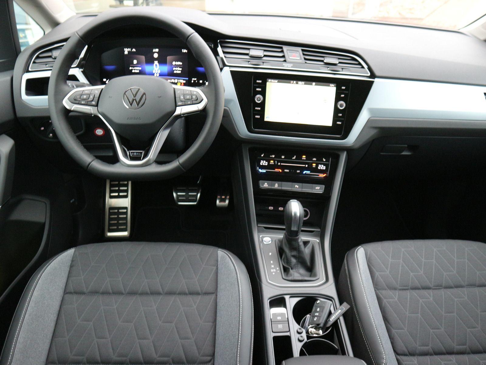 Volkswagen Touran DSG R-Line