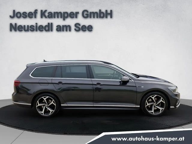 Volkswagen Passat DSG Elegance Elegance Variant