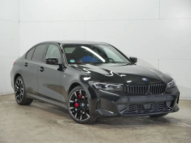 BMW 330 330e M-Sport Sedan xDrive