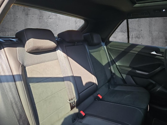 Volkswagen T-Roc T-ROC 1.5 E2 R-L  BT110 TSID7F