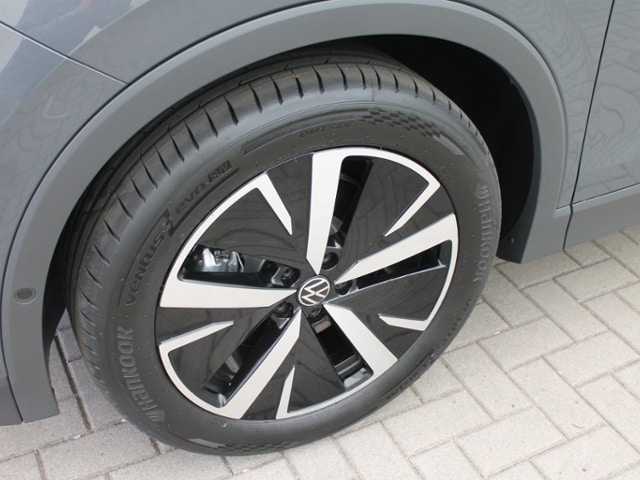 Volkswagen Tiguan "GOAL" 2,0 l TDI SCR 110 kW (150 PS) 7-Gang-Doppelkupplungsgetriebe KLIMA LED NAVI ALU