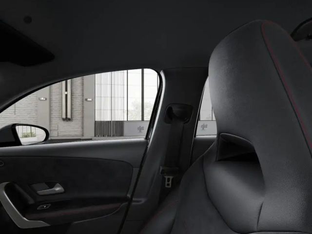 Mercedes-Benz A 200 A 200 d AMG Line