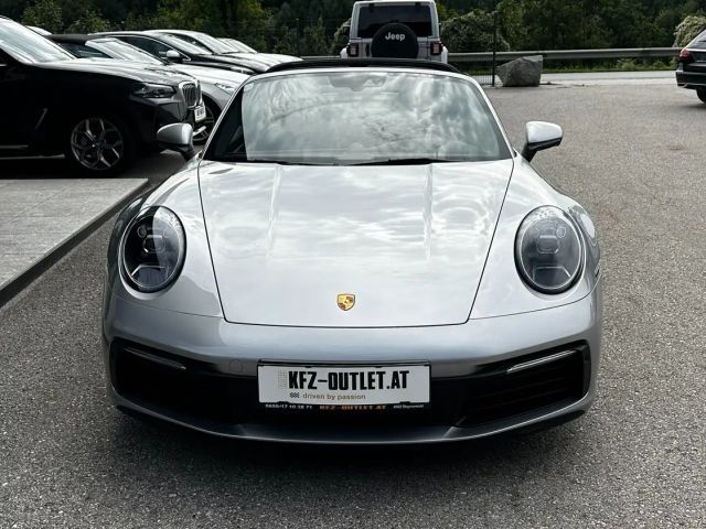 Porsche 992 4 Cabrio Targa