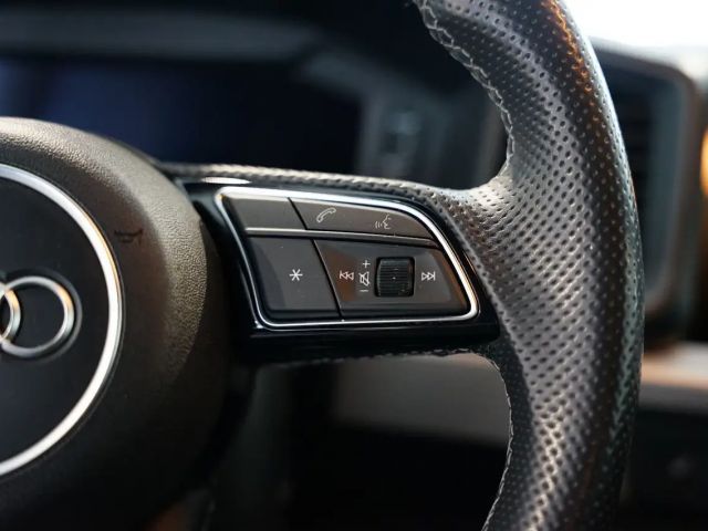 Audi A1 40 TFSI S-Line Sportback