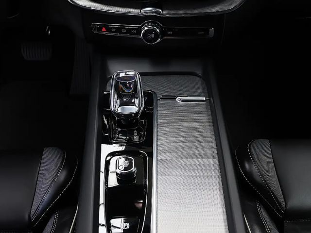 Volvo XC60 AWD Dark Geartronic Plus
