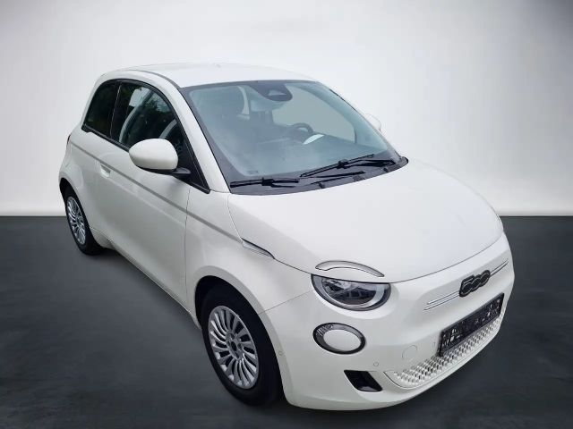 Fiat 500e 42 kWh Icon