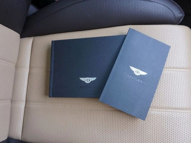 Bentley Bentayga Hybrid