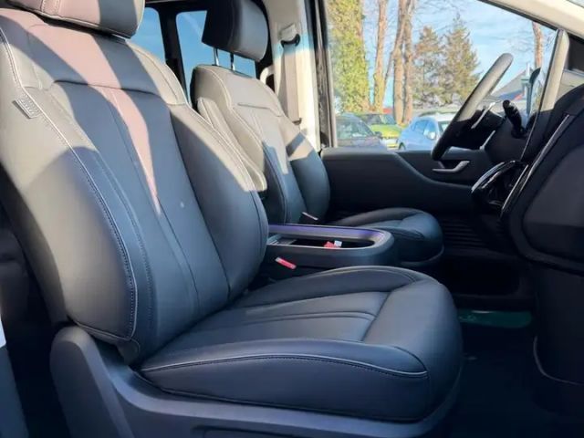 Hyundai Staria Prestige Hybrid 2WD Vollausstattung