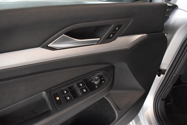 Volkswagen Golf 2.0 TDI DSG Life Variant