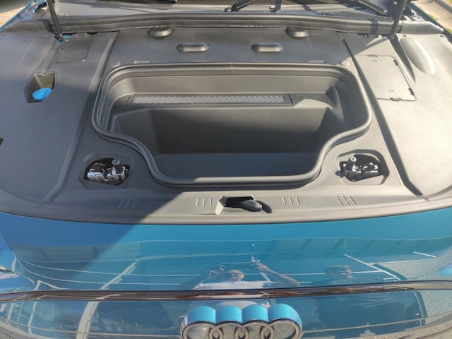 Audi A6 e-tron Avant Quattro