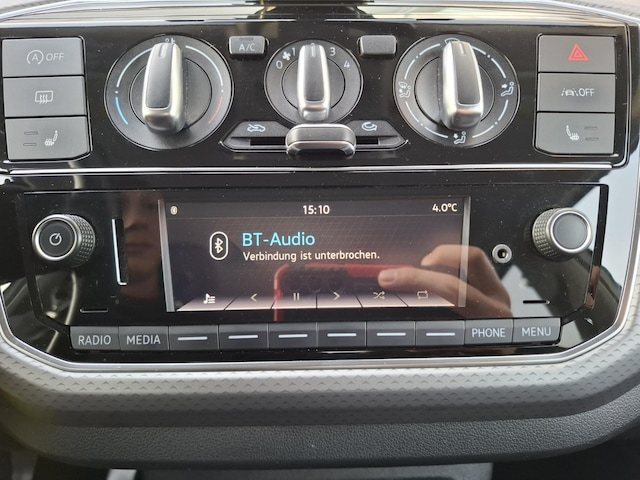 Volkswagen up! Active