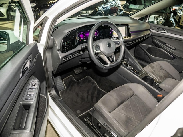 Volkswagen Golf 1.5 eTSI DSG Style