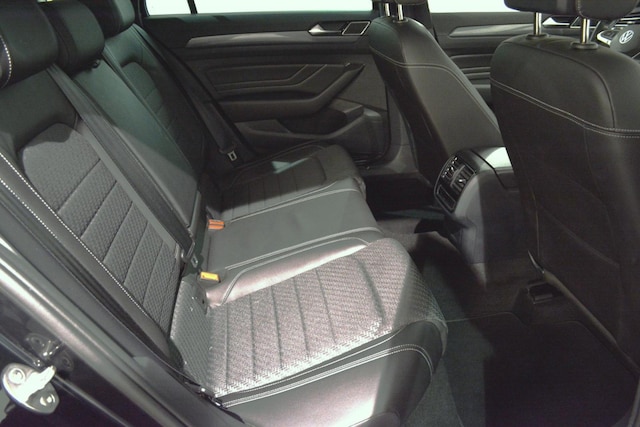 Volkswagen Passat Business DSG R-Line Variant