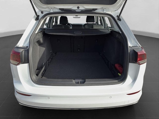 Volkswagen Golf 2.0 TDI DSG Style Variant